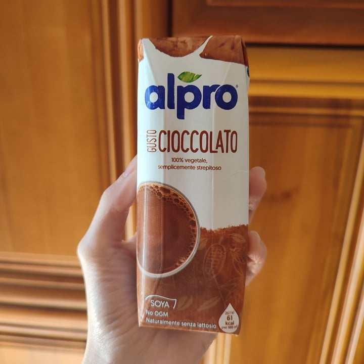 photo of Alpro Bevanda a base di soia al gusto di cioccolato shared by @ellak on  08 Apr 2023 - review