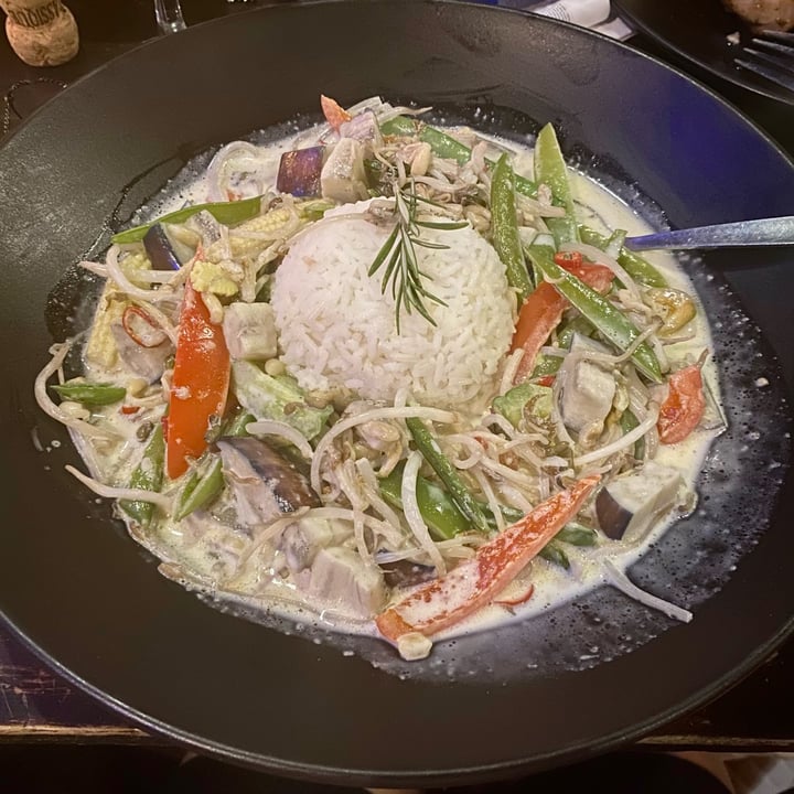 photo of Die Boer veg thai green curry shared by @tonibrockhoven on  28 Jan 2023 - review