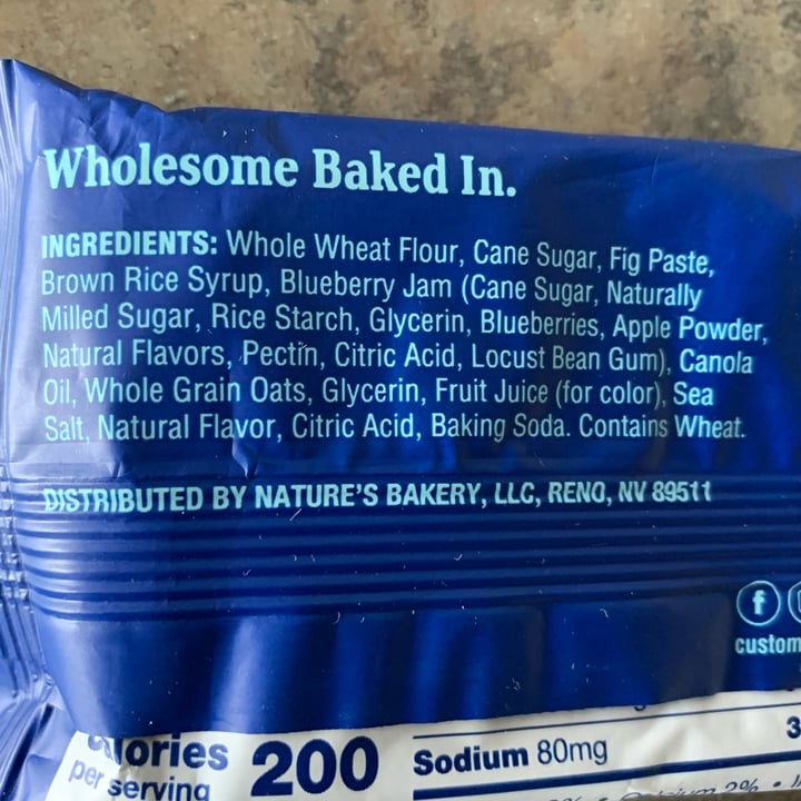photo of Nature's Bakery fig bar blueberry shared by @louisg on  05 Mar 2023 - review