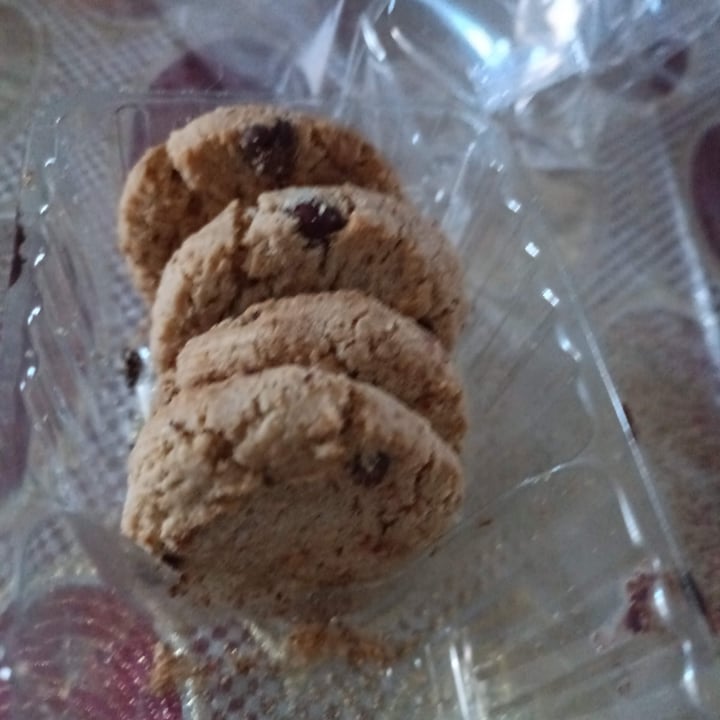 photo of Vemondo oat cookies chocolate chip & orange shared by @biancafurii on  07 Aug 2023 - review