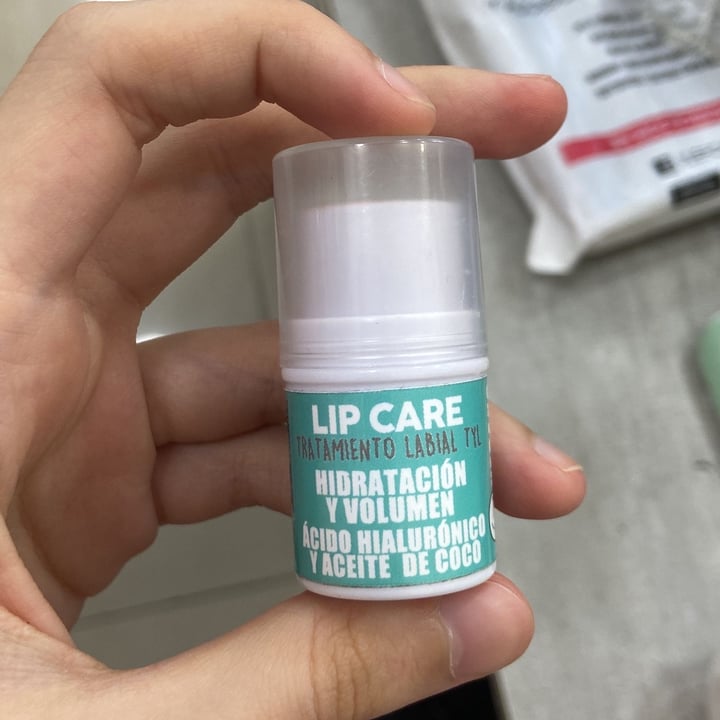 photo of TyLCosmetics Lip Care shared by @pilarscarso on  13 Jan 2023 - review