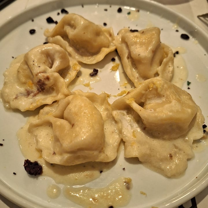 photo of Nativa Ristorante Tortelli fatti a mano ricotta di mandorle e limone , terra di olive nere e zeste di limone shared by @morgymur on  05 Aug 2023 - review