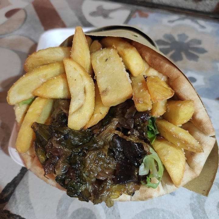 photo of Kalapà Gyros Vegano shared by @carmillabresh on  24 Mar 2023 - review