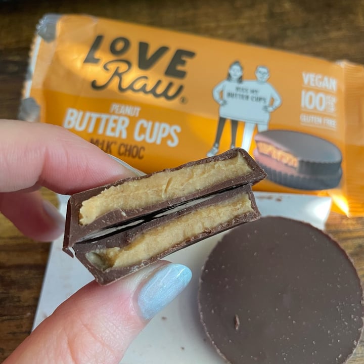 photo of LoveRaw Chocolate Butter Cups Peanut Butter shared by @olivejuice on  27 Jan 2023 - review