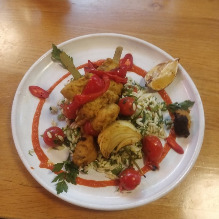 photo of Mildreds Dalston Amba Chick'n Kebabs shared by @ecofriendlyvegangeek on  25 Jun 2023 - review