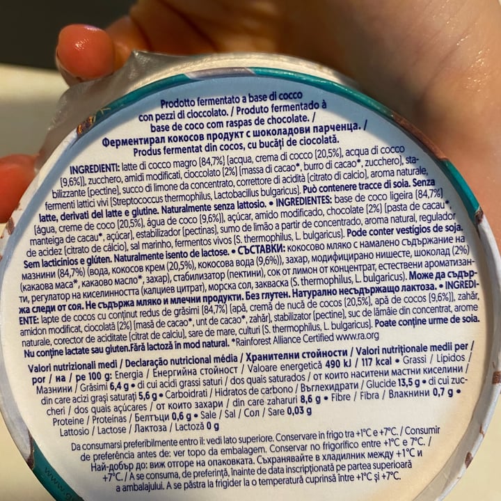 photo of Alpro alpro coconut yogurt shared by @veganfuorisede on  05 Jun 2023 - review