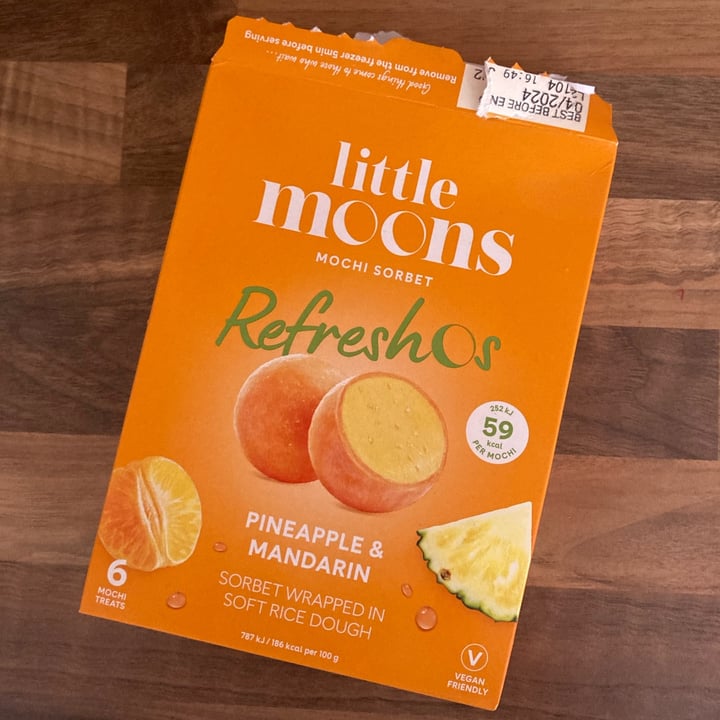 photo of Little Moons Mochi Sorbet Refreshos Pineapple and Mandarin shared by @louiseg on  22 Jun 2023 - review