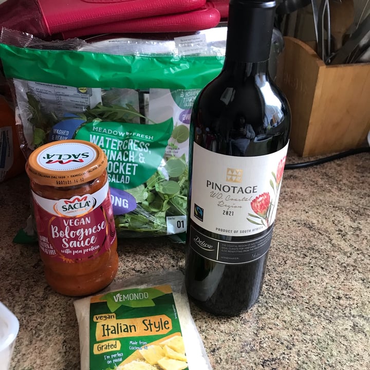 photo of ALDI pinotage shared by @annmarievans on  30 Mar 2023 - review