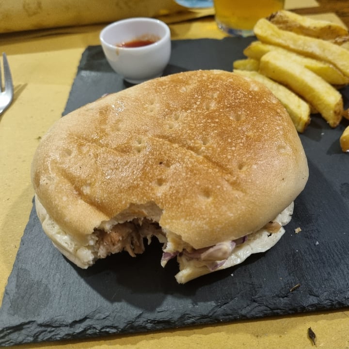 photo of Mordi e Faggi burger al jackfruit shared by @hain on  01 Jul 2023 - review