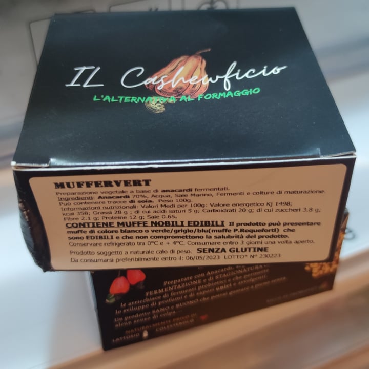 photo of Il CashewFicio Muffervert shared by @lorenaatz on  05 Apr 2023 - review