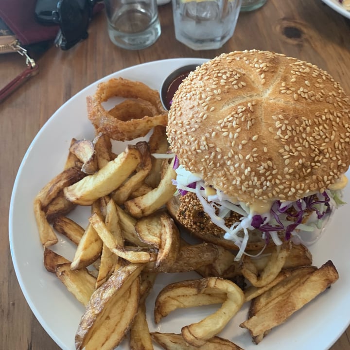 photo of Knead Bakery Vegan Falafal Burger shared by @peppadew on  10 Jul 2023 - review