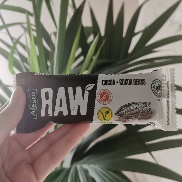 photo of Alesto Alesto Raw Cocoa + Cocoa Beans shared by @nixandstuffs on  08 Aug 2023 - review