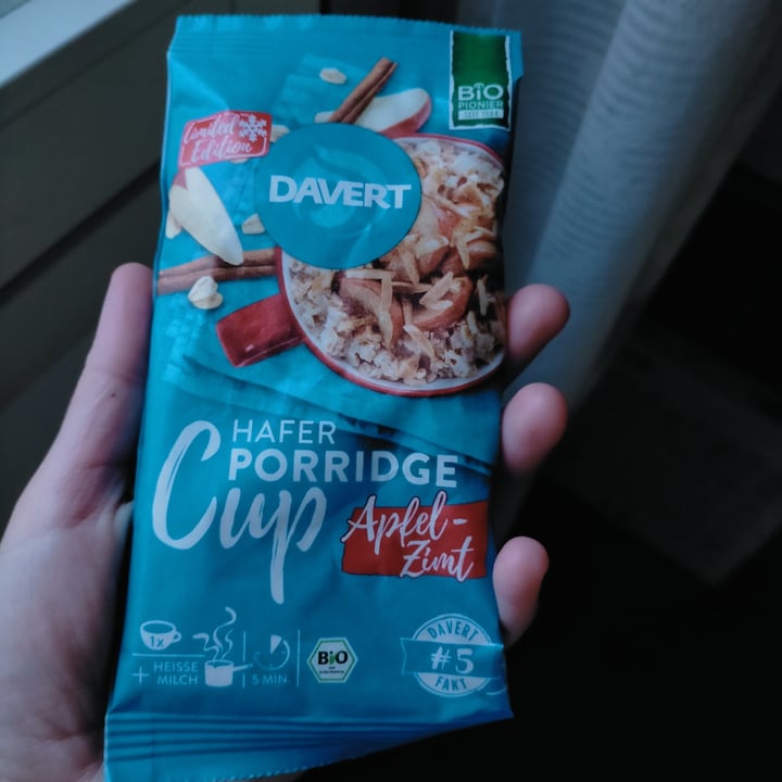 photo of Davert Hafer Porridge Cup Apfel und Zimt shared by @zimtundingwer on  21 Feb 2023 - review