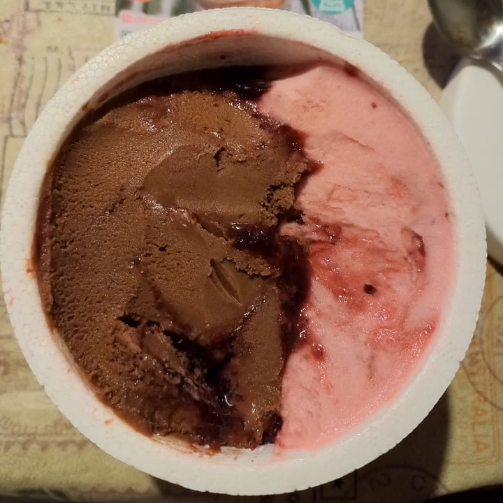 photo of Amazonia Helados Helado shared by @brenduliiii on  01 Jan 2023 - review