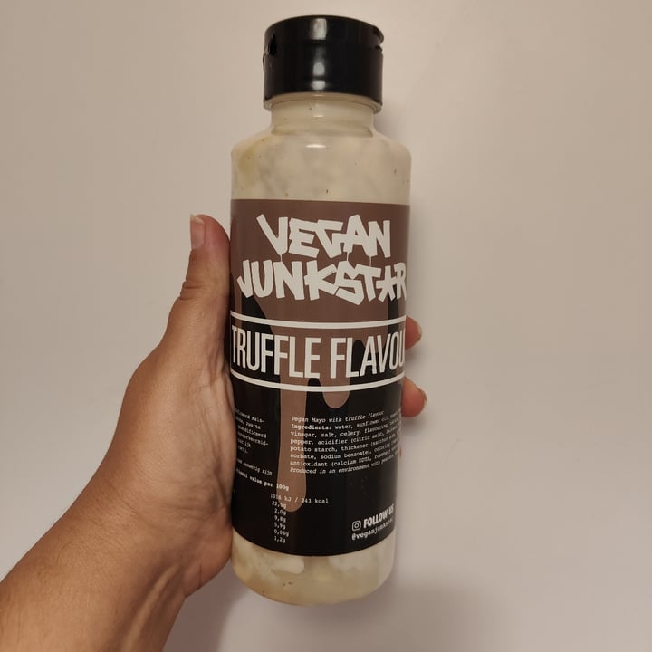 Vegan Junkstar Truffle Flavoured Sauce Review abillion