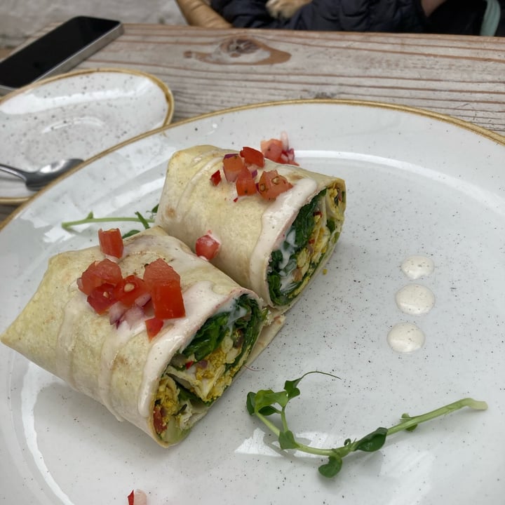 photo of Juvenate Spicy Breakfast Burrito shared by @chello95 on  08 Apr 2023 - review
