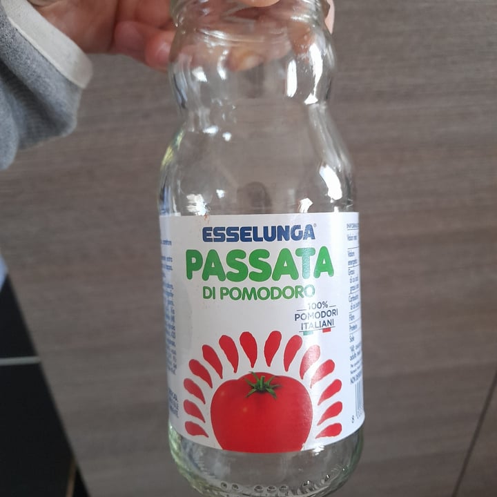 photo of  Esselunga Passata di pomodoro shared by @auramala on  14 Apr 2023 - review