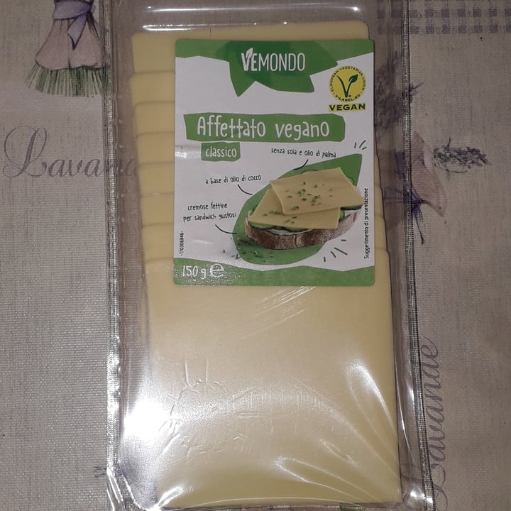 photo of Vemondo Affettato Vegano Classico shared by @nina-veg on  01 Apr 2023 - review