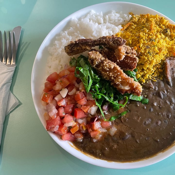 photo of Salad Days Feijoada Vegana shared by @marymat on  20 Jun 2023 - review