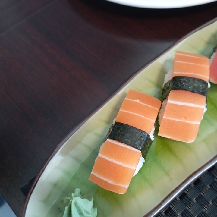 photo of Asia Fusion Sushi nigiri zalmon shared by @lagio on  06 Aug 2023 - review