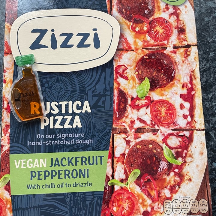 photo of Zizzi Jackfruit Pepperoni Rustic Pizza shared by @obeeone on  30 Jun 2023 - review