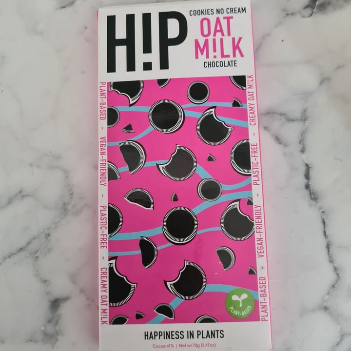 photo of HIP (H!P) Cookies No Cream Oat M!lk Chocolate Bar shared by @shannon902 on  02 May 2023 - review
