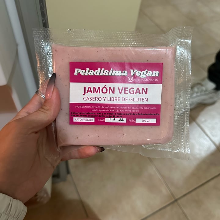 photo of Peladisima Vegan Jamón shared by @miicaelanatali on  05 Aug 2023 - review