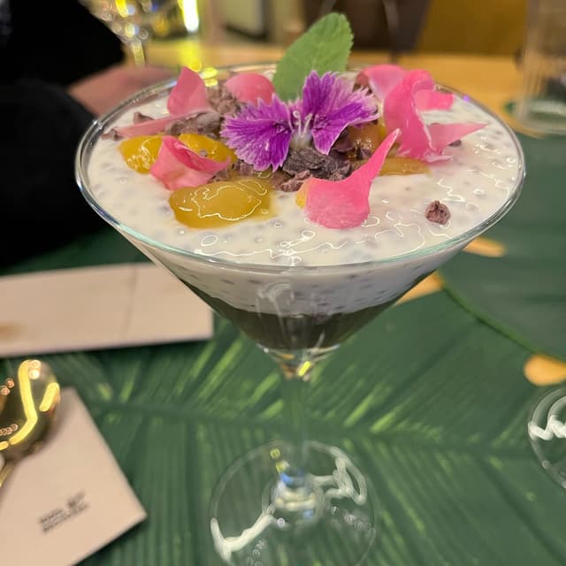 Photo of the dish “Copa de Mousse de Aguacate y Cacao”