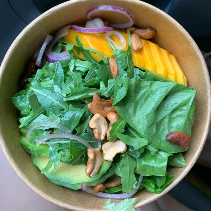 photo of HeyBong The Healthy Secrets 100% Vegan Avocado and Mango Salad shared by @tiascaz on  05 Feb 2023 - review