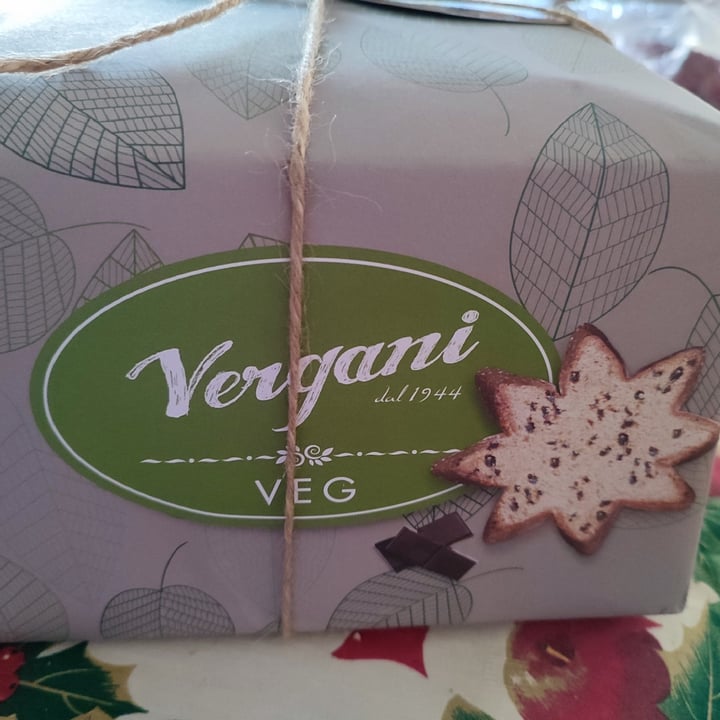 photo of Vergani il dolce di natale 100% vegetale shared by @danone on  25 Dec 2022 - review