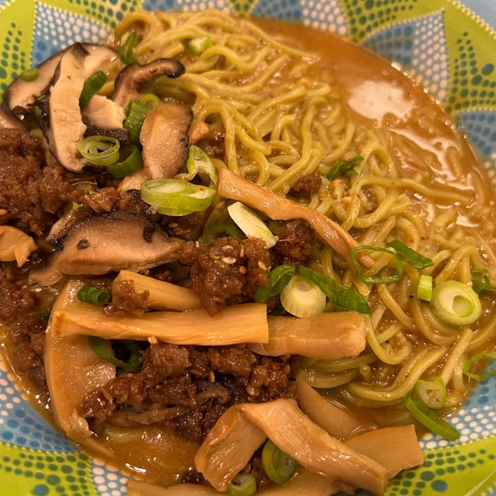 photo of Kame spicy vegan miso shared by @nfeldbaum on  07 Feb 2023 - review