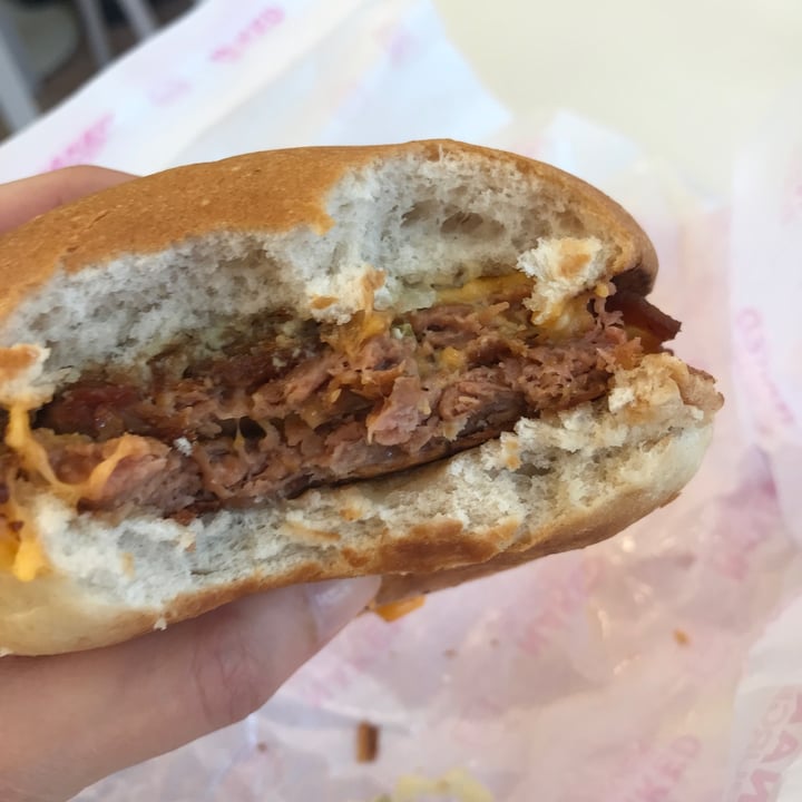 photo of Naked Burger - Vegan & Tasty Cheesy Bacon shared by @signorinaluciana on  02 May 2023 - review