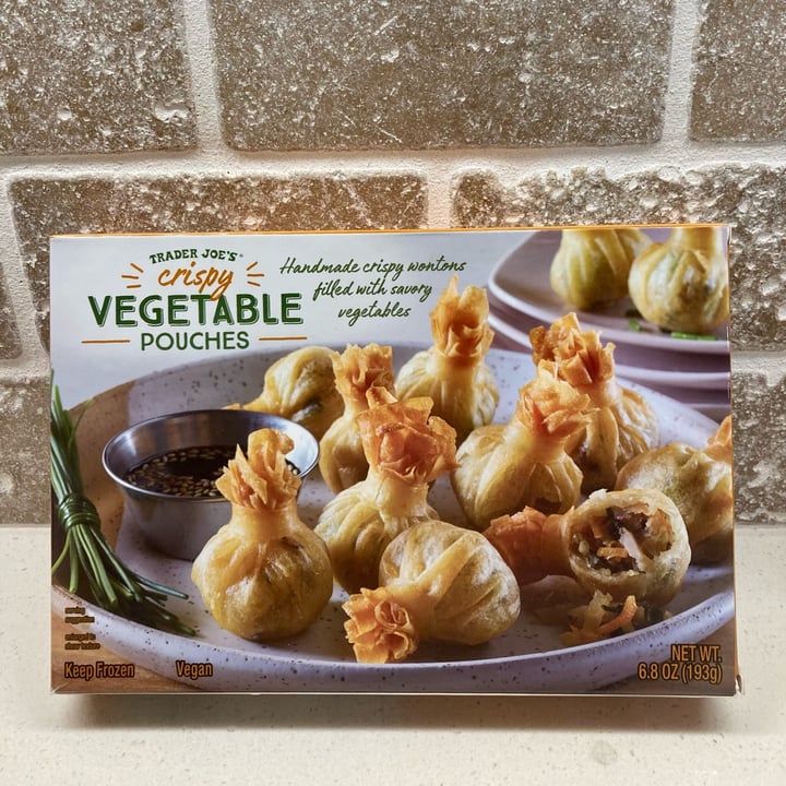 photo of Trader Joe's Crispy Vegetable Pouches shared by @midori on  11 Feb 2023 - review