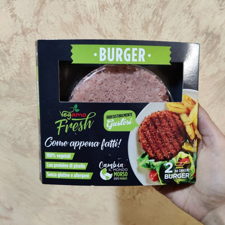 photo of Vegamo Burger fake meat shared by @cocoklaire on  25 Dec 2022 - review