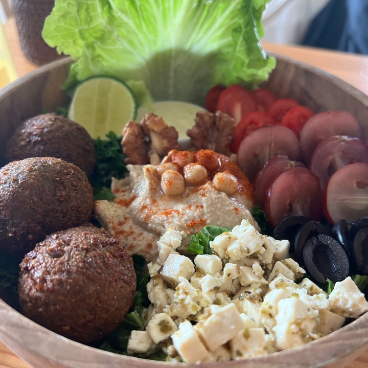 photo of iVegan Wellness Center Falafel Salad shared by @nhinhithenhenhe on  23 May 2023 - review