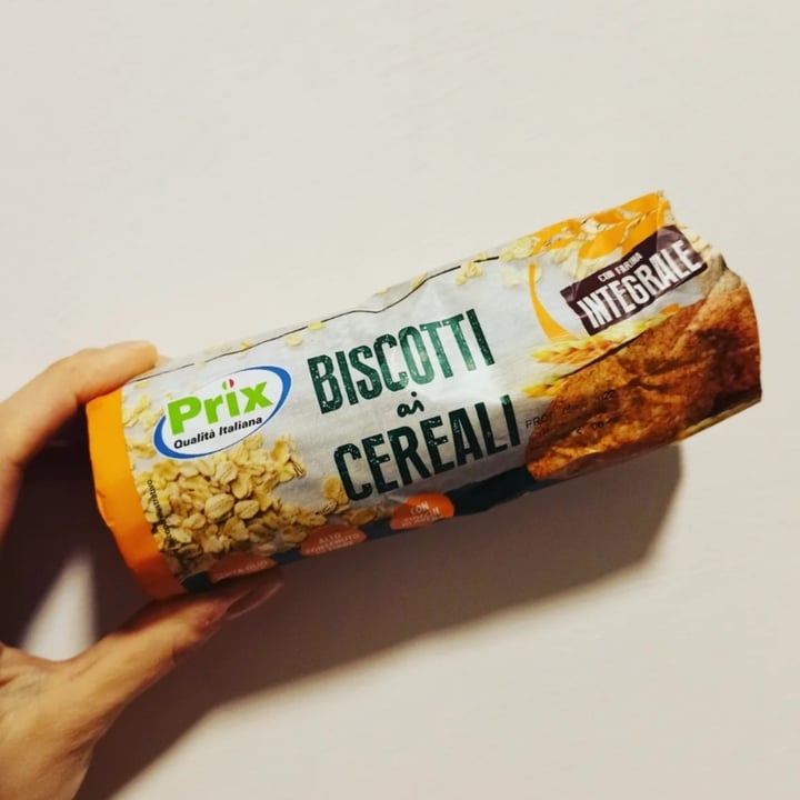 photo of Prix Biscotti ai cereali con farina integrale shared by @ross1992 on  08 Feb 2023 - review