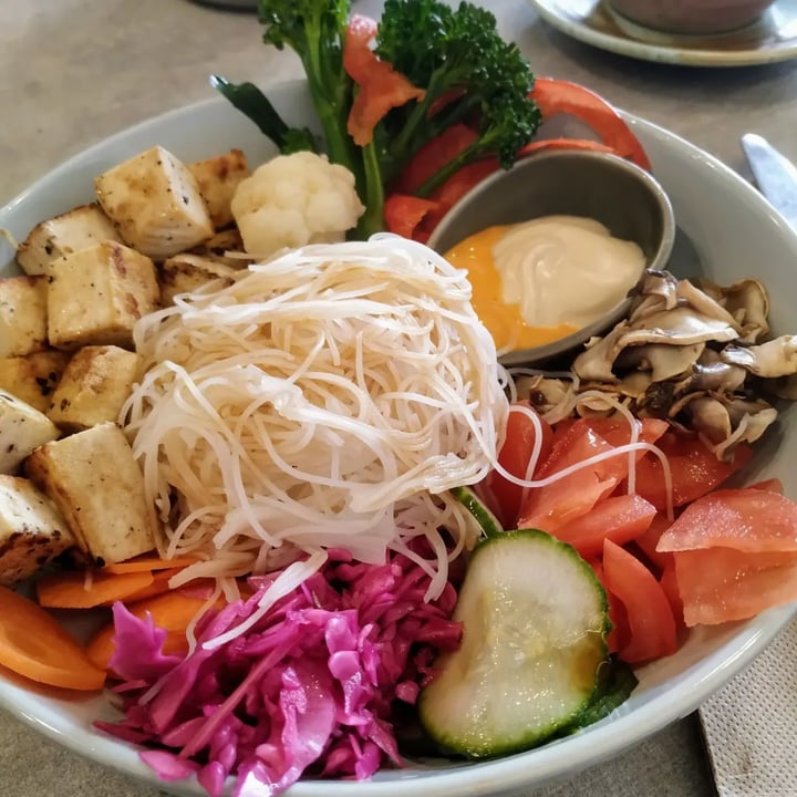 Ninna's Brighton, Australia Noodle Bowl Review abillion