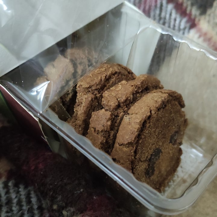 photo of Vemondo Vegan Oat Cookies Chocolate Chip shared by @owlshadow on  04 Jan 2023 - review