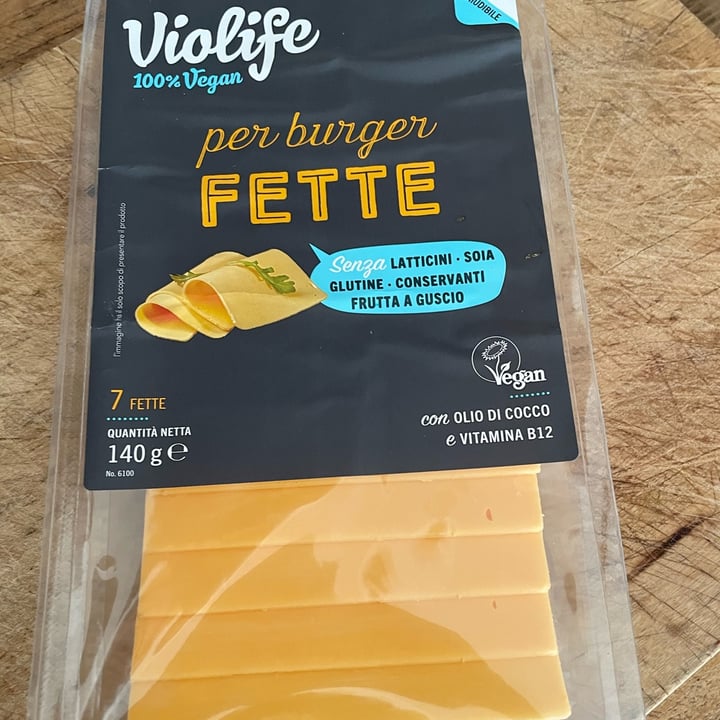 photo of Violife Fette per burger shared by @lacompagniadialex on  22 Jan 2023 - review