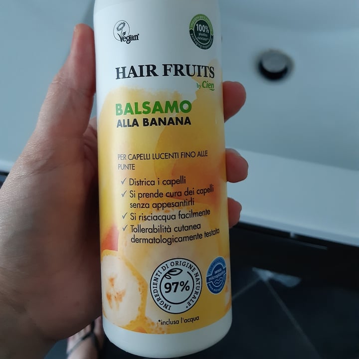 photo of Cien Balsamo hair fruit banana shared by @silviaghibs on  26 Jul 2023 - review