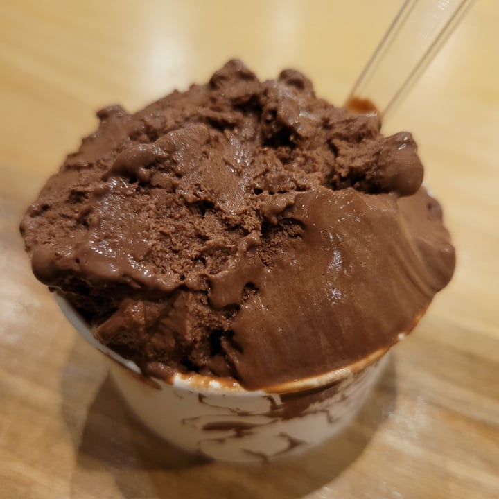 photo of Amorino Gelato Organic Chocolate Sorbet shared by @strawberrycupcake on  30 May 2023 - review