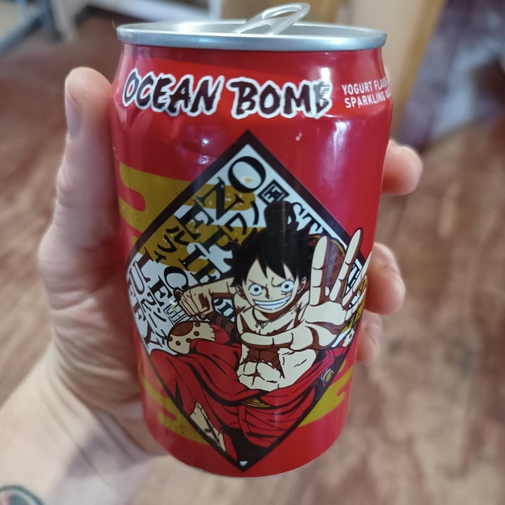 photo of Ocean Bomb Luffy Sparkling Water Yogurt Vegan shared by @gabrielmadridriveros on  12 Mar 2023 - review