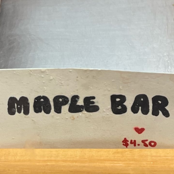 photo of Dough Joy maple bar shared by @oshmorethstorm on  20 Dec 2022 - review