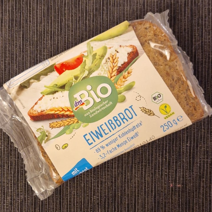 photo of dmBio Eiweißbrot shared by @vanpanda on  06 Jun 2023 - review