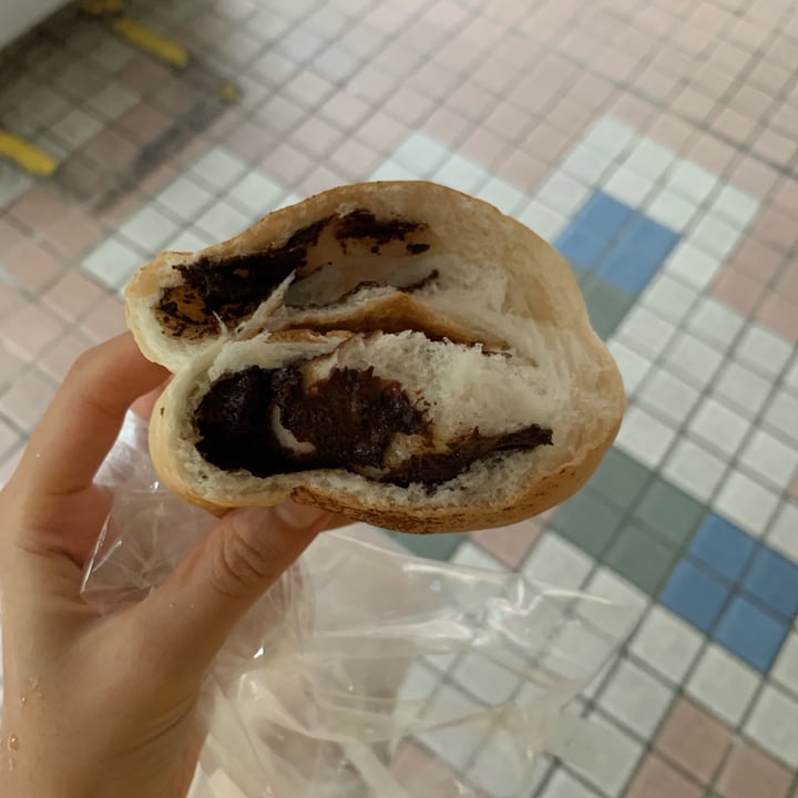 photo of Almond Bakery (Vegetarian) Vegan Chocolate Bread shared by @ongyanqing on  02 Mar 2023 - review