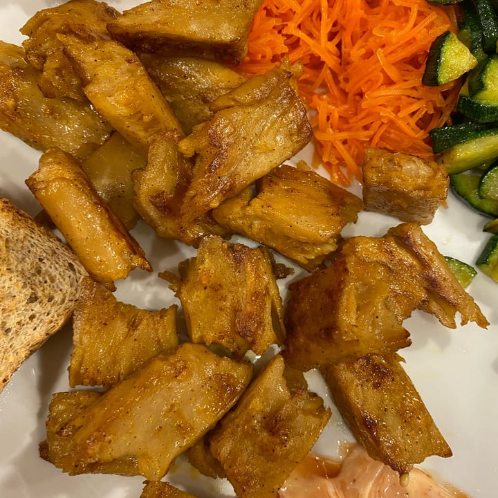 photo of The Vegetarian Butcher Chickeriki Streifen shared by @pippoarde97 on  20 Apr 2023 - review