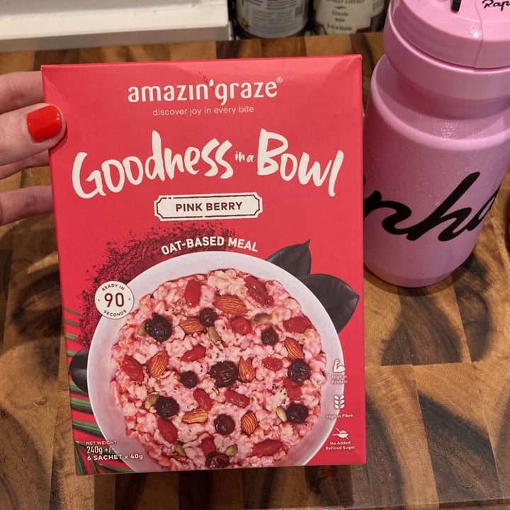 photo of Amazin' graze Pink Berry Goodness In A Bowl shared by @toastykakes on  19 Feb 2023 - review