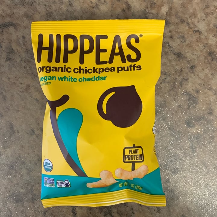 photo of Hippeas Vegan White Cheddar Organic Chickpea Puffs shared by @louisg on  07 Jun 2023 - review