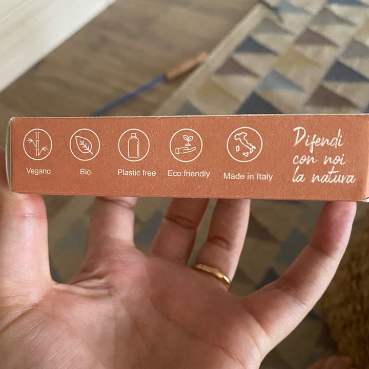 photo of Enooso Shampoo solido nutriente shared by @chiaram0 on  30 Jul 2023 - review
