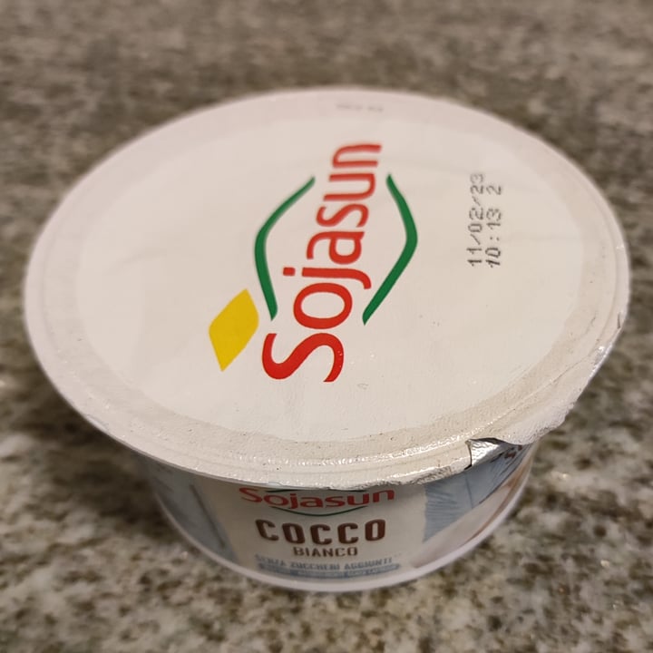 photo of Sojasun yogurt al cocco shared by @giordana on  13 Feb 2023 - review